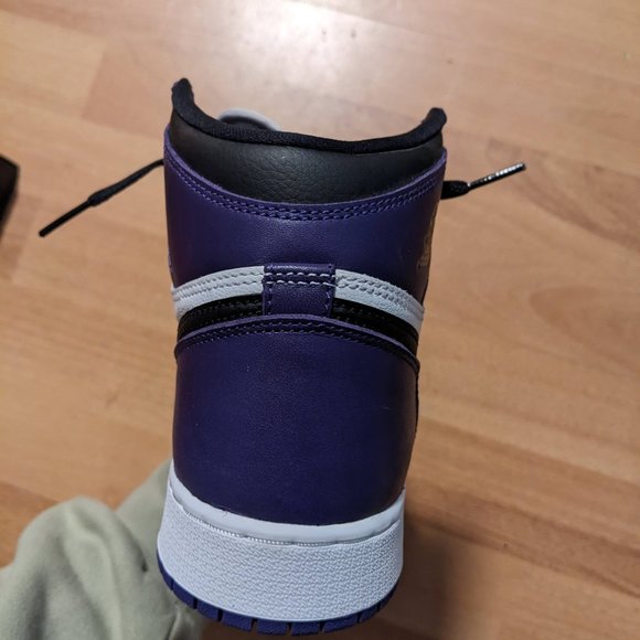 NIKE Air Jordan 1 Retro High Court Purples-  Womens size 8 - Picture 12 of 12